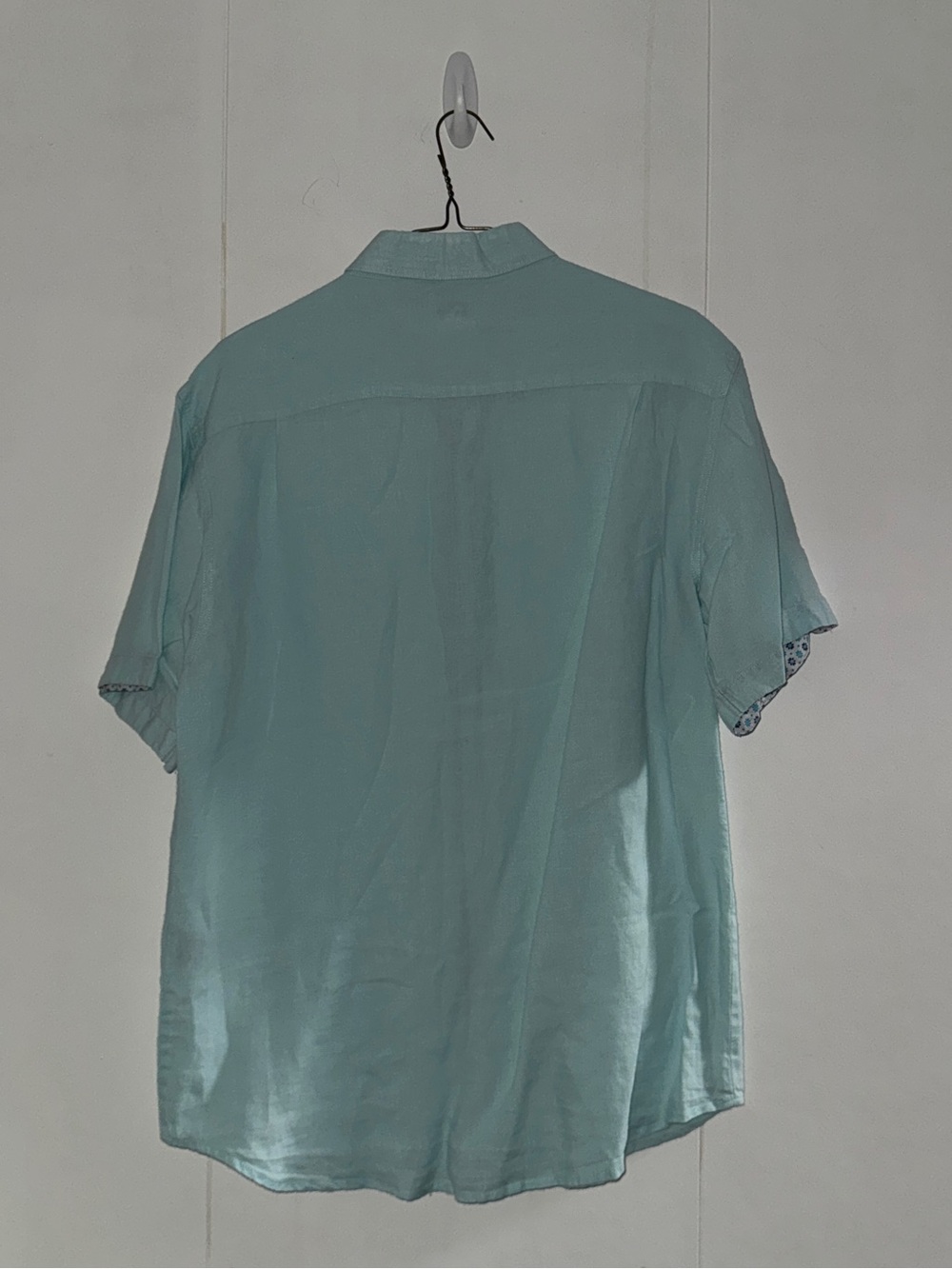 Men's 100% Linen Short-Sleeve Button-Up Shirt in Light Mint - Picture 5 of 5